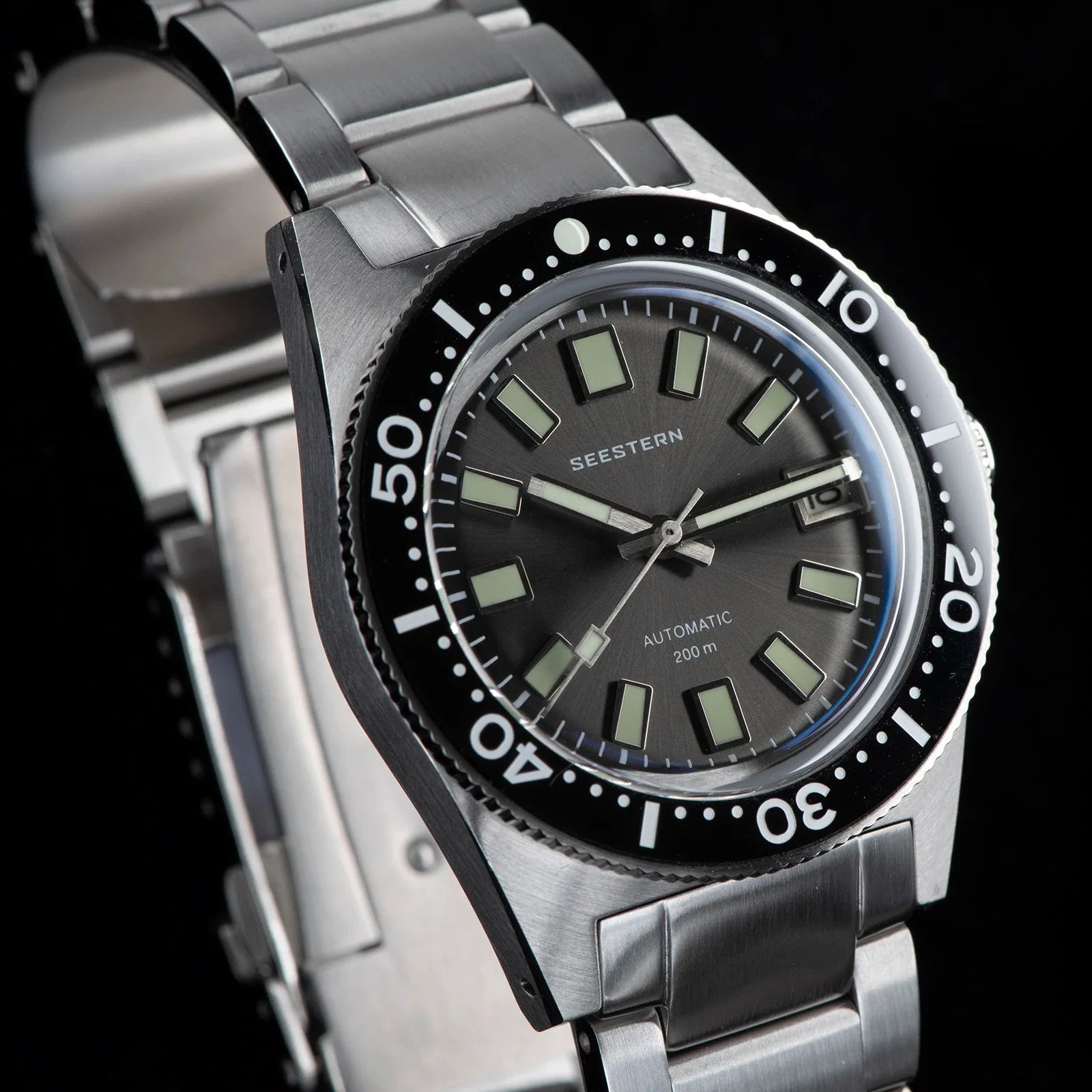 200m Waterproof Automatic Dive Watch with Luminous Bezel – Black
