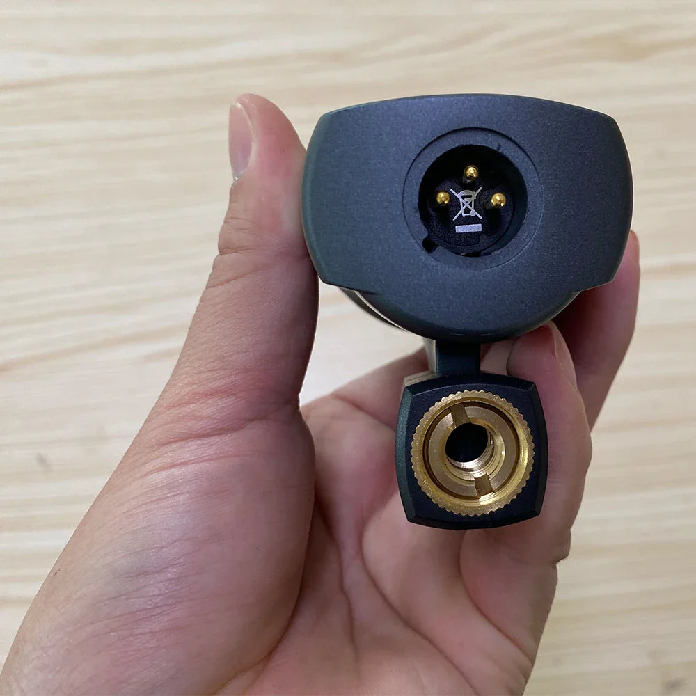 Wired Cardioid Dynamic Kick Drum and Vocal Microphone