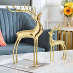 Light Luxury Copper Elk Figurine – Desktop Decoration Gift