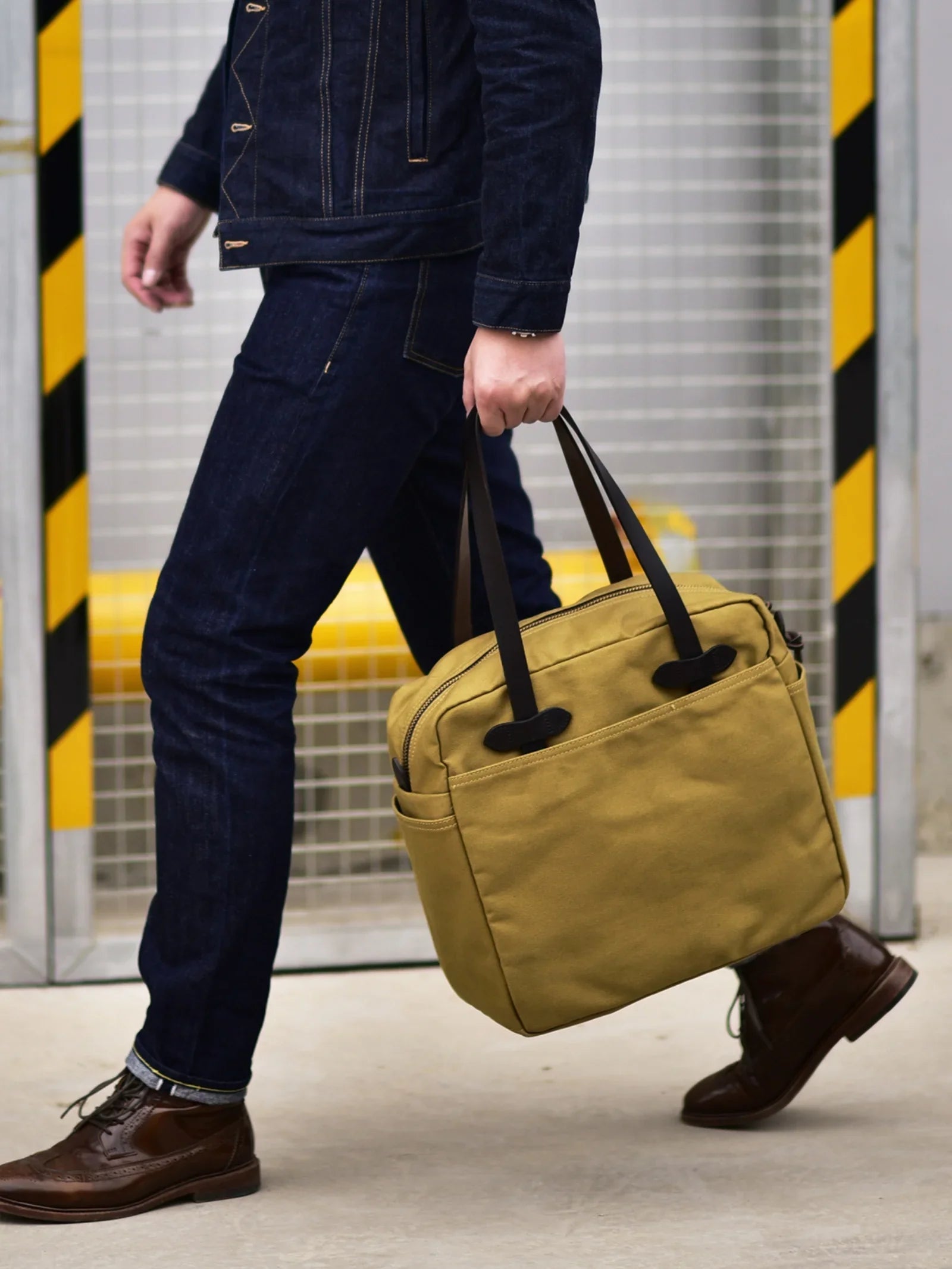 Large Canvas Travel Tote Bag – Khaki, Waterproof & Durable