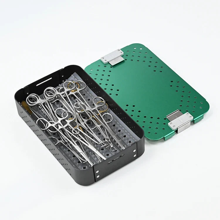 16-Piece Veterinary Soft Tissue Surgical Kit for Small Animals