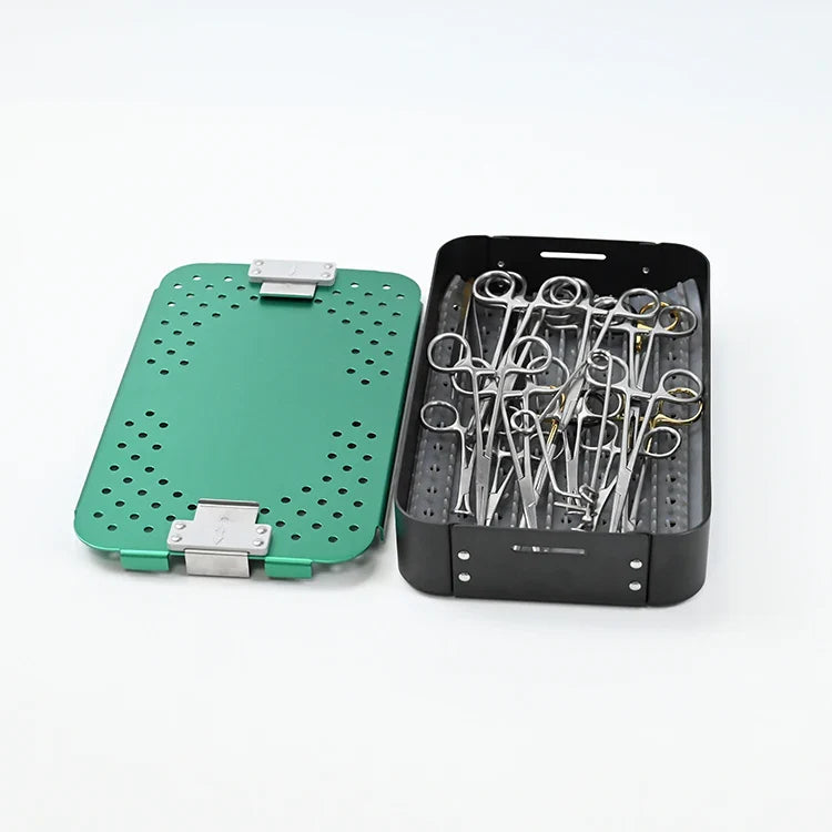 16-Piece Veterinary Soft Tissue Surgical Kit for Small Animals